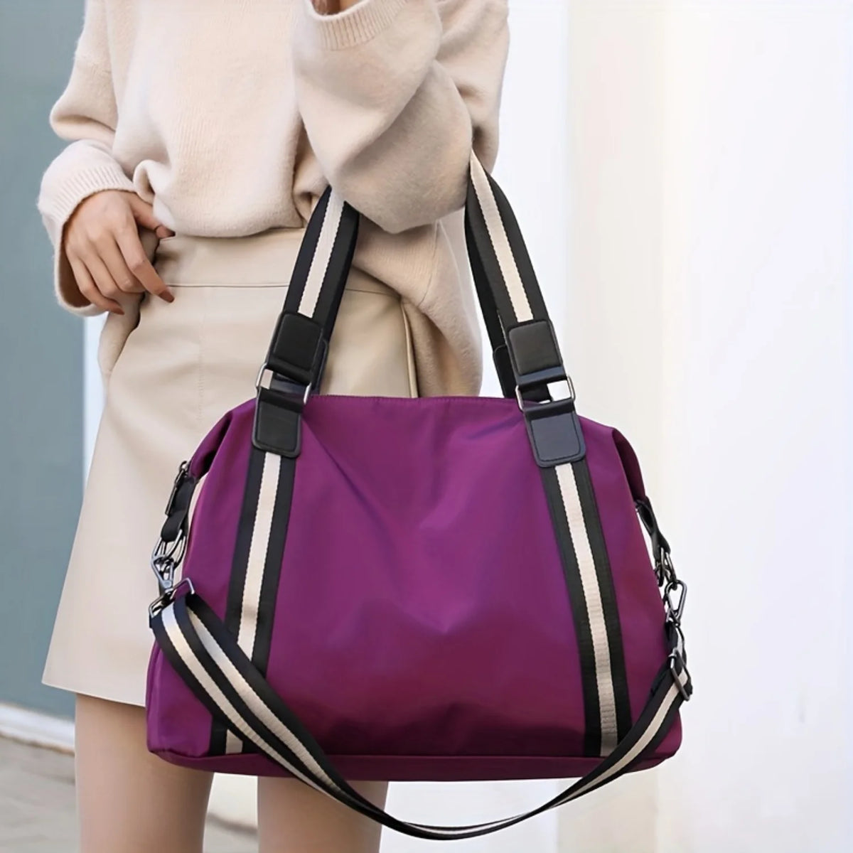 Stylish Versatile Travel Tote Bag - Adjustable, Durable & Lightweight